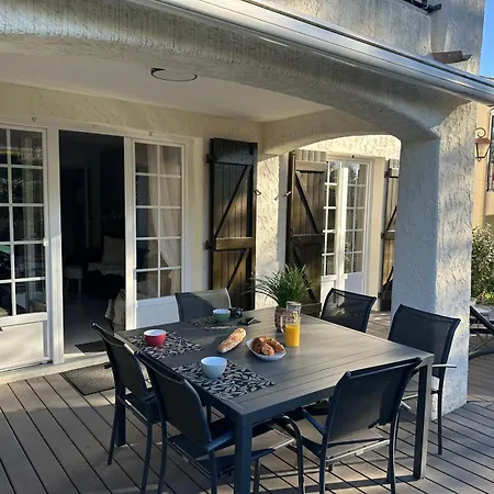 Casa de Férias Le Charme Bleu D'azur *